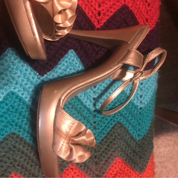 Aldo Champaign Platform Party Heels Size 8 (run a bit big, more like 8.5) - Picture 8 of 11